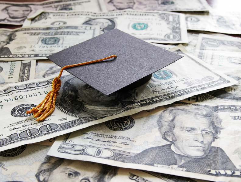5 Ways to Go to College…. Without Using Student Loans (Yes, I’m Serious)